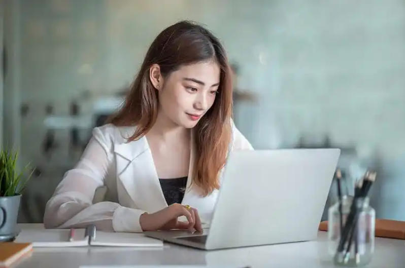 深圳零零柒壹壹安防科技公司轮播图2